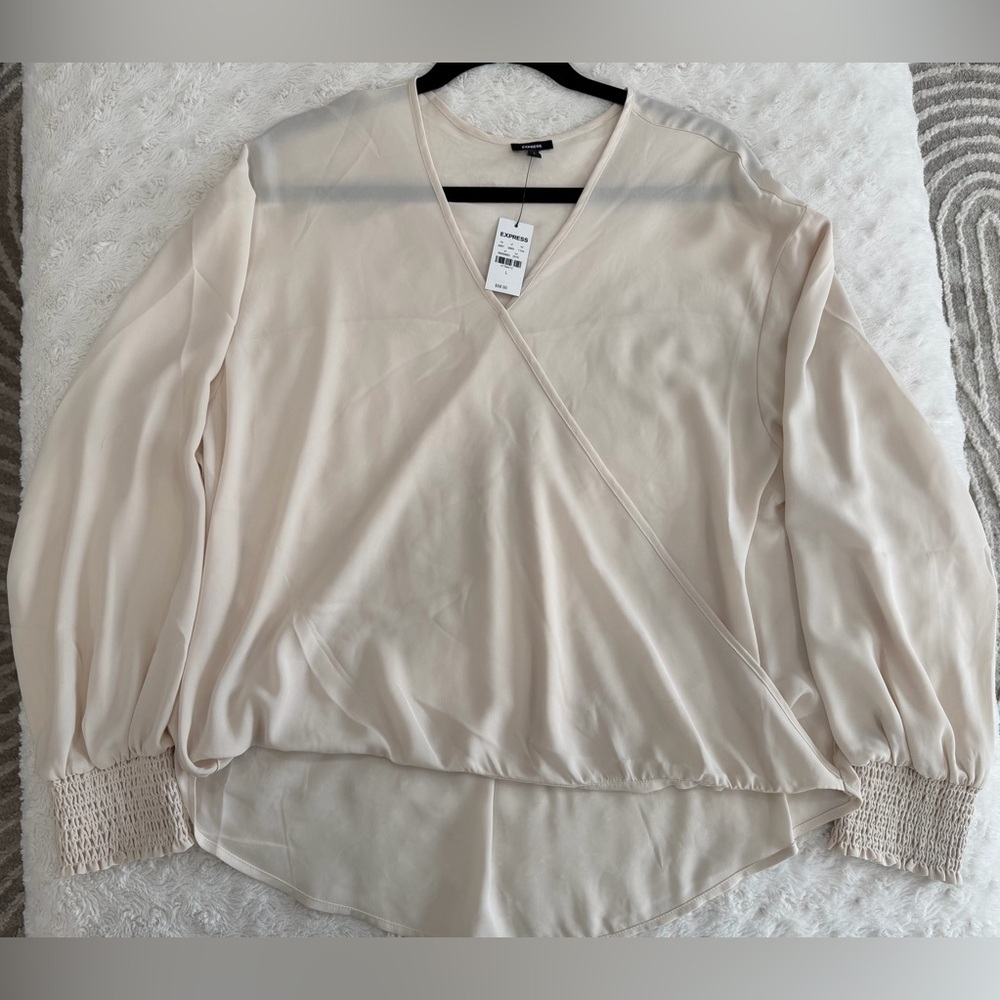 Express blouse • NWT • L - Picture 4 of 10